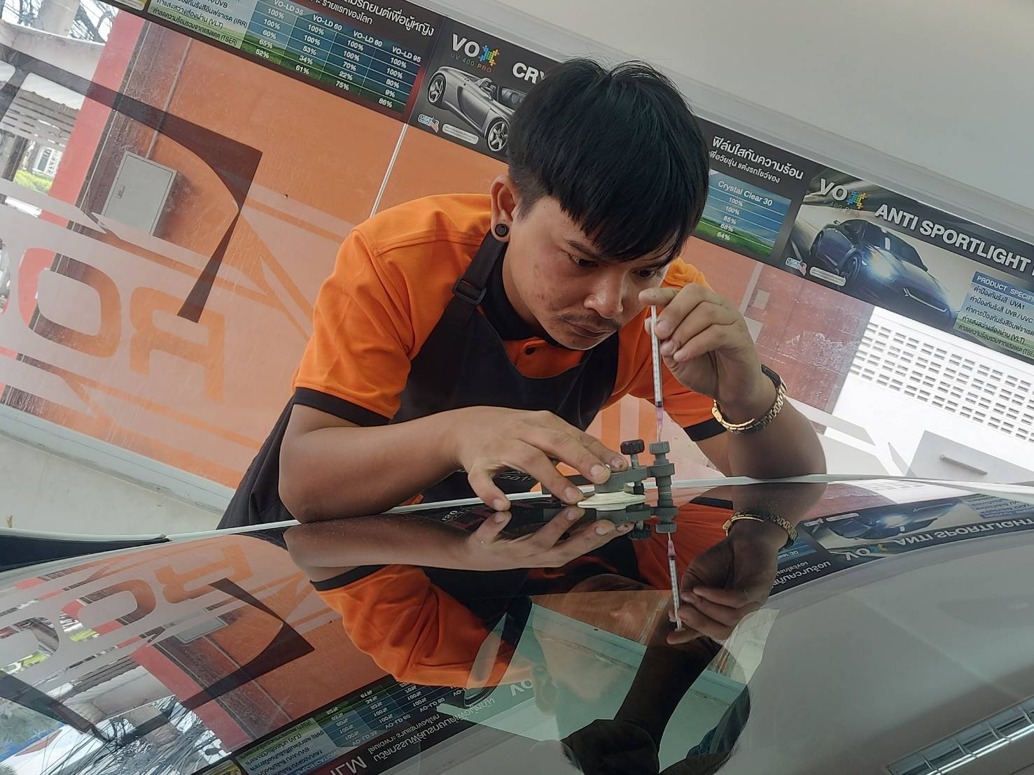 กระจกแตก…ซ่อมได้ไหมหรือเปลี่ยนดีกว่า?