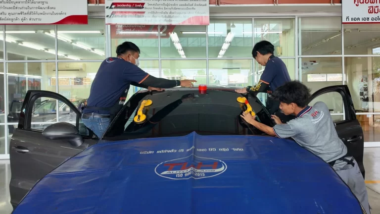 งานติดตั้งกระจก — 112